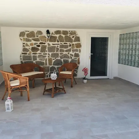 Beach House Ilaria- Smeraldo Apt Olbia Exterior photo